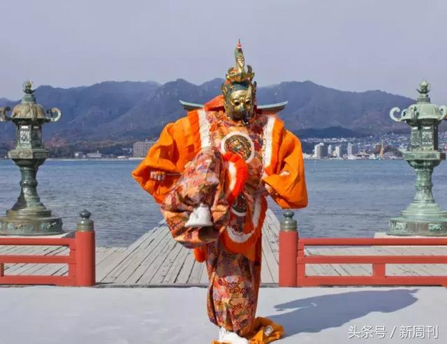 连《浮生六记》都要读翻译版，你是古文白痴吗？