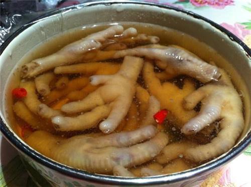凤爪汤木瓜可否加花胶 凤爪木瓜花生汤