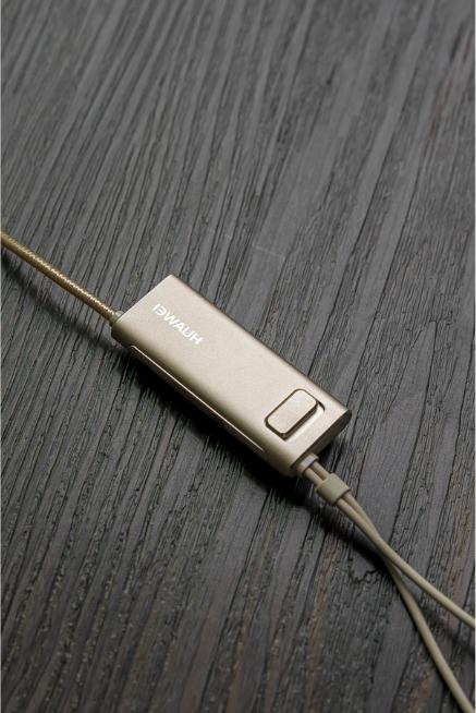 在车上听音乐又怕大音量伤耳朵？试试这玩意吧