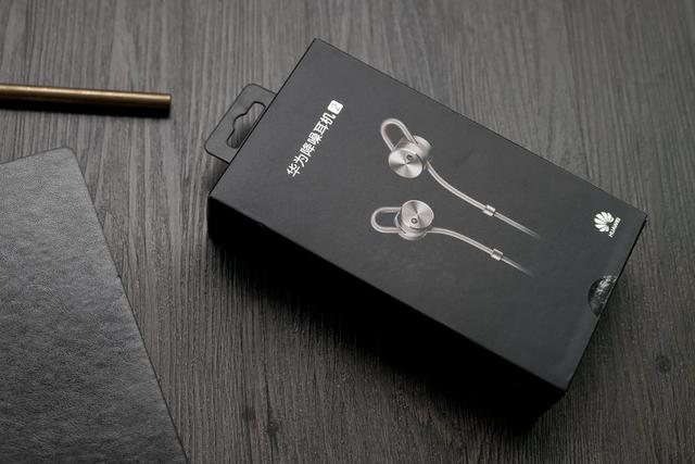 在车上听音乐又怕大音量伤耳朵？试试这玩意吧