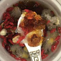花胶桃胶皂角米糖水 桃胶皂角米糖水的功效