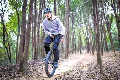 独轮车上的快意人生