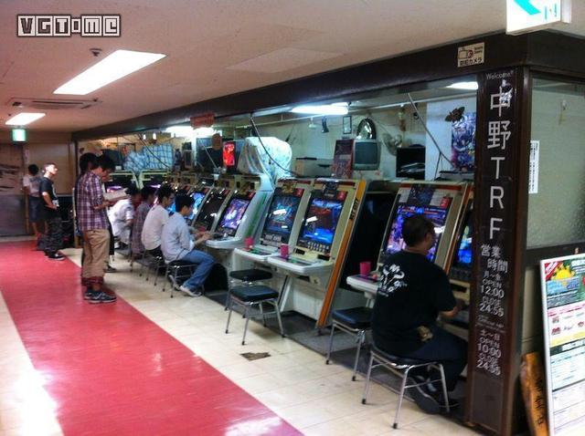 铠甲勇士2小游戏地下室（VG圆桌会街机厅的回忆）