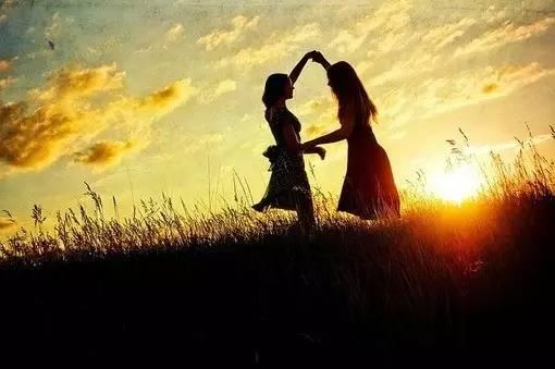 我若不喜欢你，怎会和你做朋友？