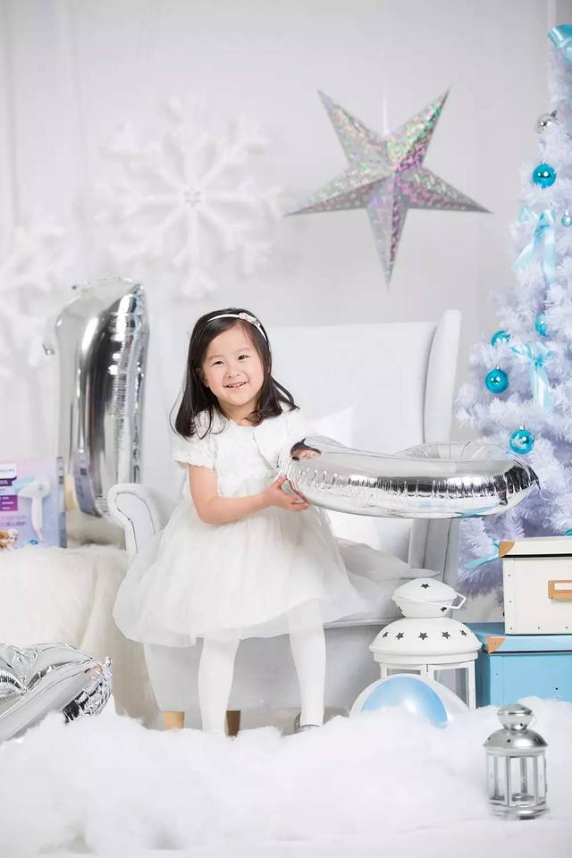 艾莎公主的新年礼物，小公主们有收到吗？