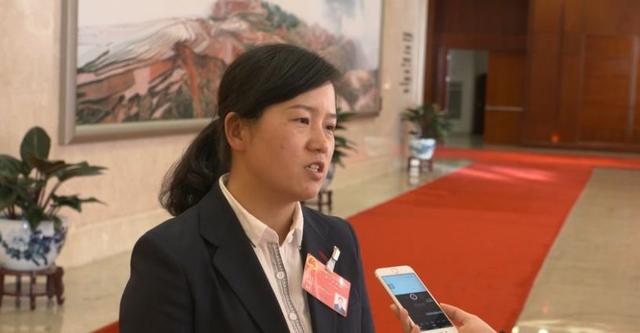 聚焦！政协云南省第十二届委员会主席、副主席、秘书长、常务委员名单（附主席副主席简历）