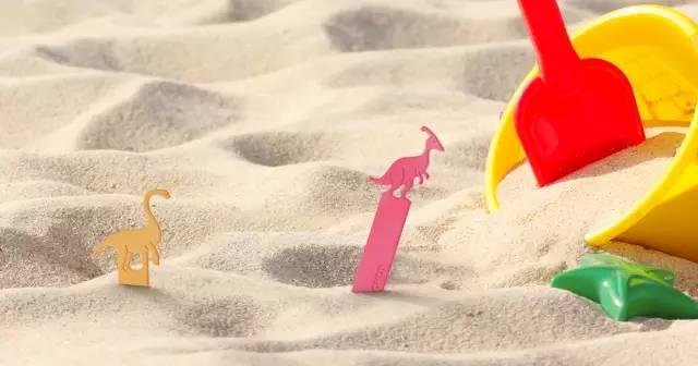 如何把冰棒吃出使命感？让我们一起拯救恐龙吧！