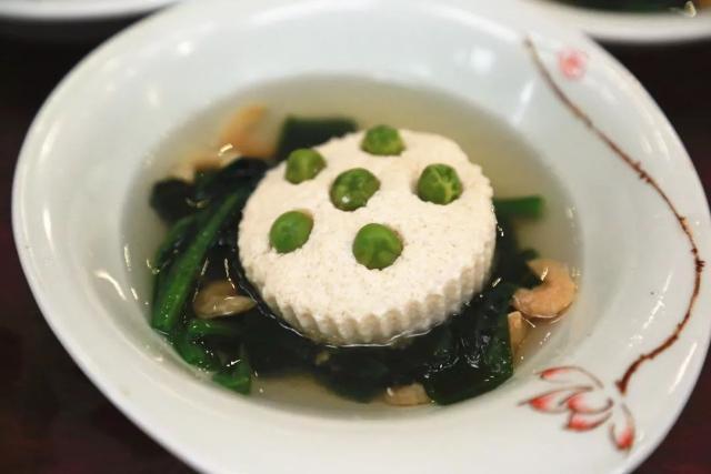 竹荪花胶干贝汤 竹荪花胶汤功效与作用