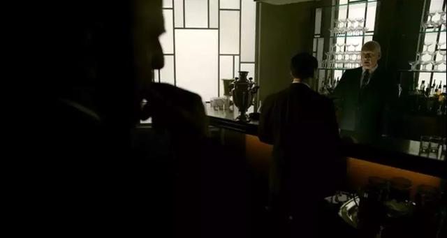 有一种顶级爱情童话，叫作人鱼恋，它比糖果更甜蜜