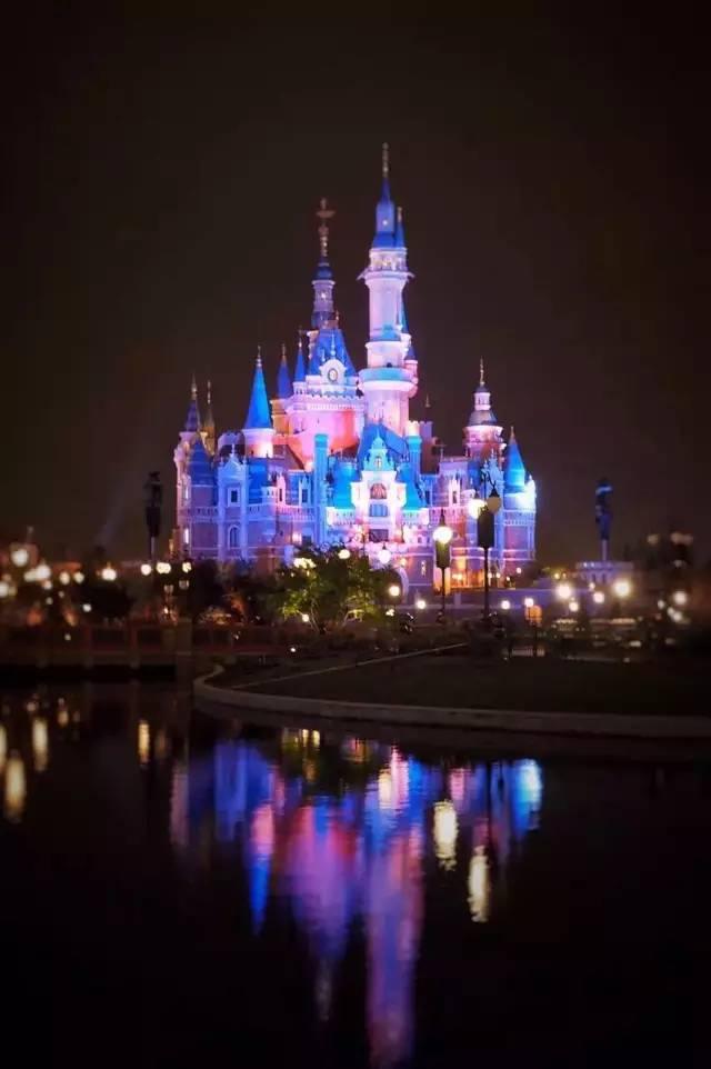 跟着朵拉玩转上海迪士尼乐园~游园秘籍来啦~