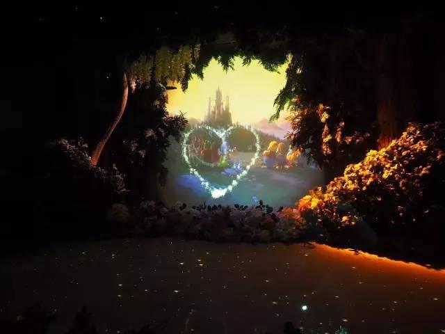 跟着朵拉玩转上海迪士尼乐园~游园秘籍来啦~