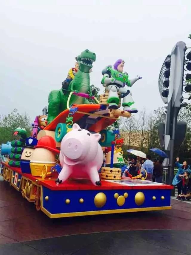 跟着朵拉玩转上海迪士尼乐园~游园秘籍来啦~