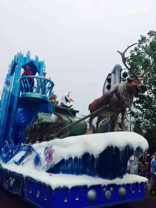 跟着朵拉玩转上海迪士尼乐园~游园秘籍来啦~