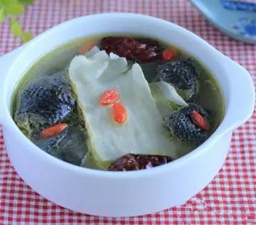 灵芝花胶瘦肉汤的功效和作用 2026年灵芝花胶瘦肉汤的功效和作用是什么 灵芝花胶瘦肉汤的功效和作用 2026年灵芝花胶瘦肉汤的功效和作用是什么