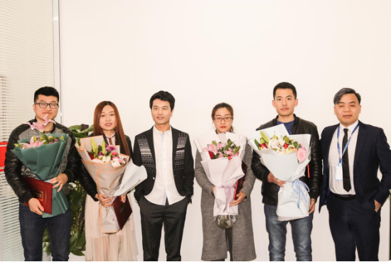 久点研究院讲师团晋升仪式 发力布局全网电商培训行业