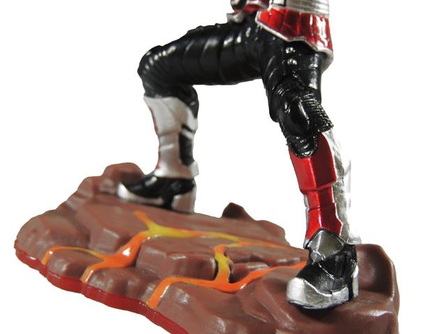 彦仔哥哥的图文评测 铠甲勇士捕将 智能玩具人像 景品