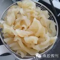 花胶炖牛奶的功效 花胶炖牛奶的功效和禁忌