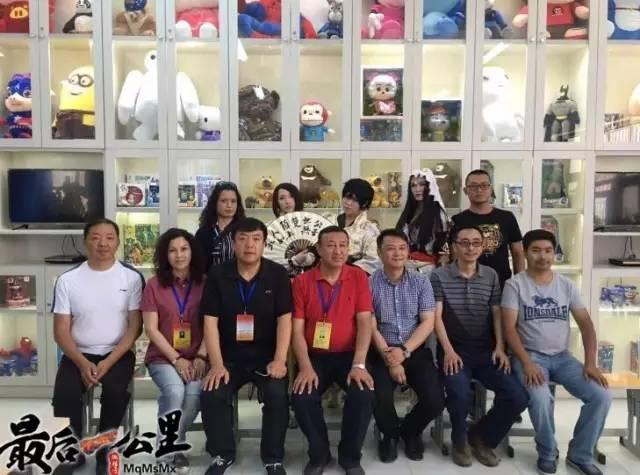 发生了什么？他们都成了动漫人物