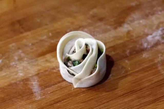 胶子皮做玖瑰花怎么做 用胶子皮做好吃的