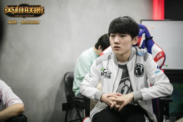 德杯今日预告：侠盗勇士挑战RNG 德杯霸主迎击iG