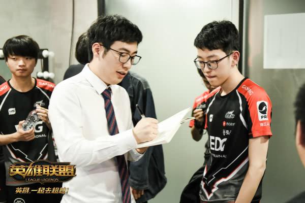 德杯今日预告：侠盗勇士挑战RNG 德杯霸主迎击iG