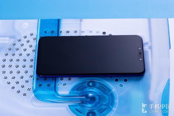 华为nova 3评测：2018年海报级自拍神器