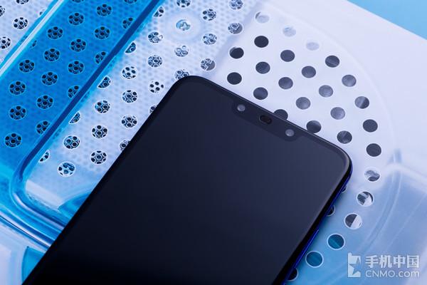 华为nova 3评测：2018年海报级自拍神器