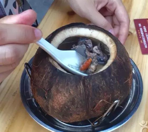 灵芝花胶瘦肉煲鸡汤 灵芝花胶瘦肉煲鸡汤的做法