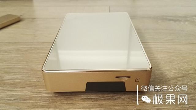把这个“MM”放在家，小电影想怎么看就怎么看