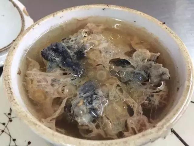 花胶灵芝炖乌鸡汤 2026年花胶灵芝炖乌鸡汤的做法 花胶灵芝炖乌鸡汤 2026年花胶灵芝炖乌鸡汤的做法