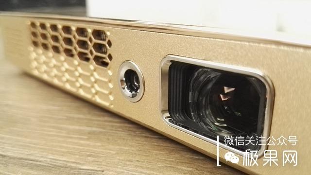 把这个“MM”放在家，小电影想怎么看就怎么看