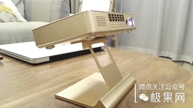 把这个“MM”放在家，小电影想怎么看就怎么看