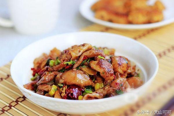 正宗鱼鳔的做法 2026年正宗鱼鳔的做法和配料 正宗鱼鳔的做法 2026年正宗鱼鳔的做法和配料