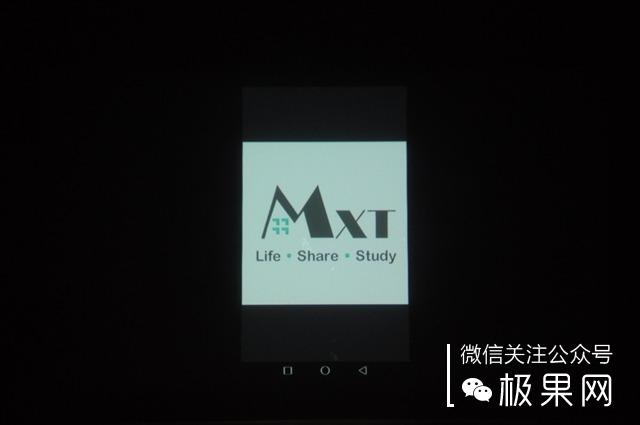 把这个“MM”放在家，小电影想怎么看就怎么看