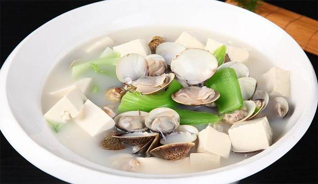 青木瓜椰子煲花胶汤 2026年青木瓜椰子煲花胶汤的做法