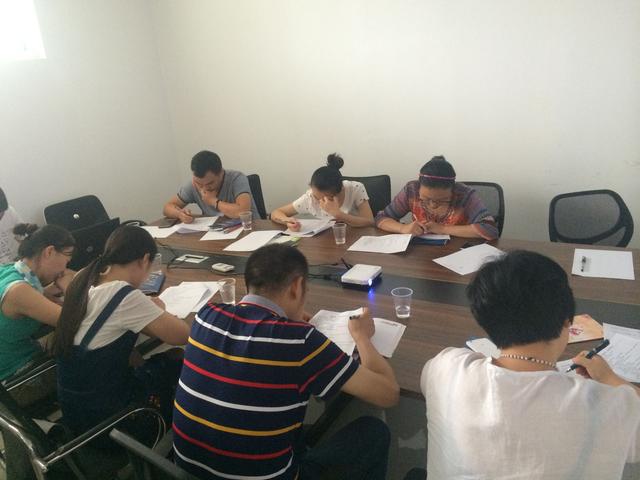 这个网络营销班不简单，今年网络接单已经突破千万！