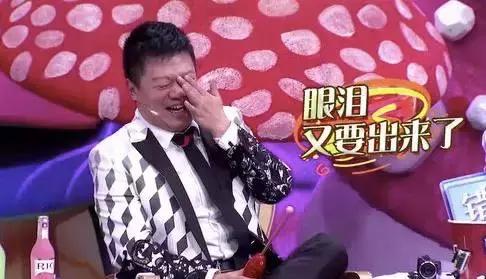 企鹅走路去找北极熊玩，北极熊说「你家那么冷，我才不去呢！」