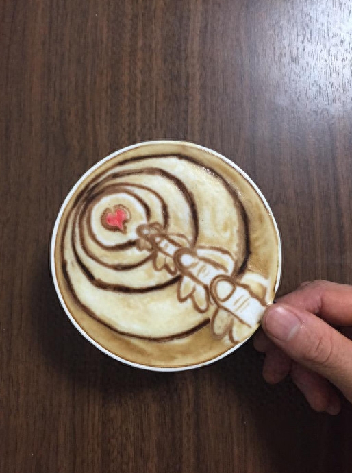 咖啡拉花不稀奇了,立体奶泡才够炫!
