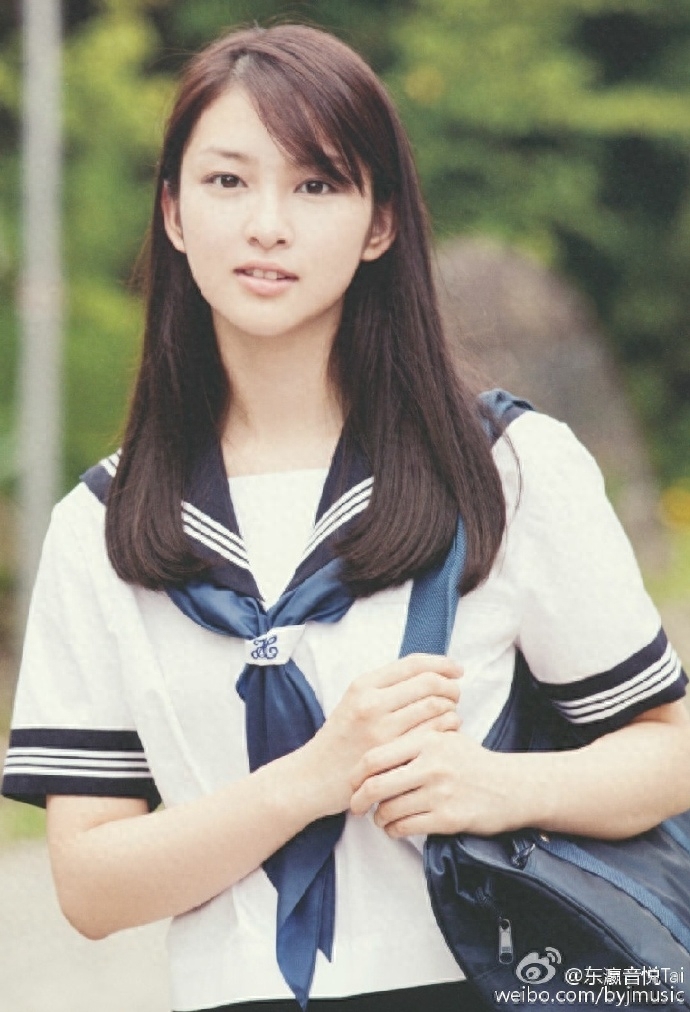 当红日本女星穿水手服哪个是你的菜