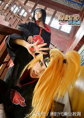 cosplay火影忍者迪达拉鼬 浓黑眼妆尽显剧中人物神态