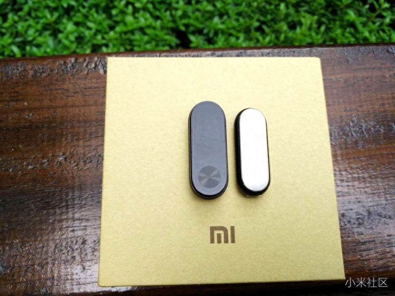 关于下个月就好买的小米手环2,你需要知道这些