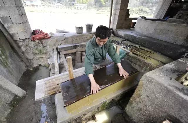 买书不看纸张品相的，都是阅读圈的「山炮」
