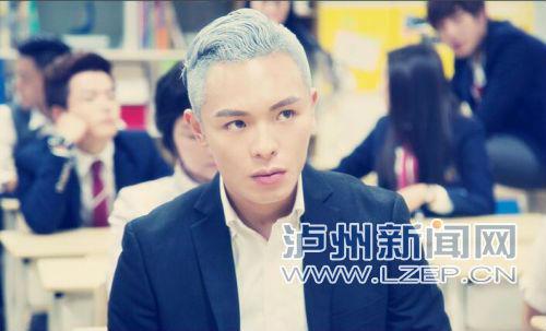 网剧《十宗罪》收官 泸州小伙演绎“雨夜幽灵”