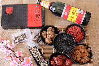 阿胶花胶炖黄酒 2026年阿胶花胶炖黄酒怎么做