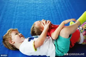 孩子老是打人、欺负同伴，家长应该怎么教？图片