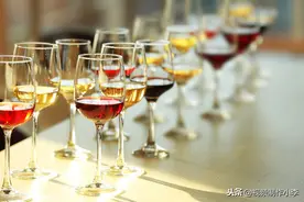 红酒杯，你用的对吗？图片