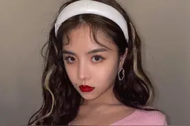 THE9成员集体变装！喻言最有反差萌，刘雨昕珍珠链搭运动风好有趣图片