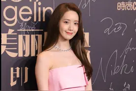 有一种美叫林允儿：气质小蛮腰，时尚优雅图片