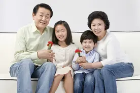 一位爸爸的求助：岳父岳母让孩子叫他们爷爷奶奶，我该不该同意？图片