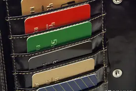 信用卡出账单之后几天还款比较合适？图片